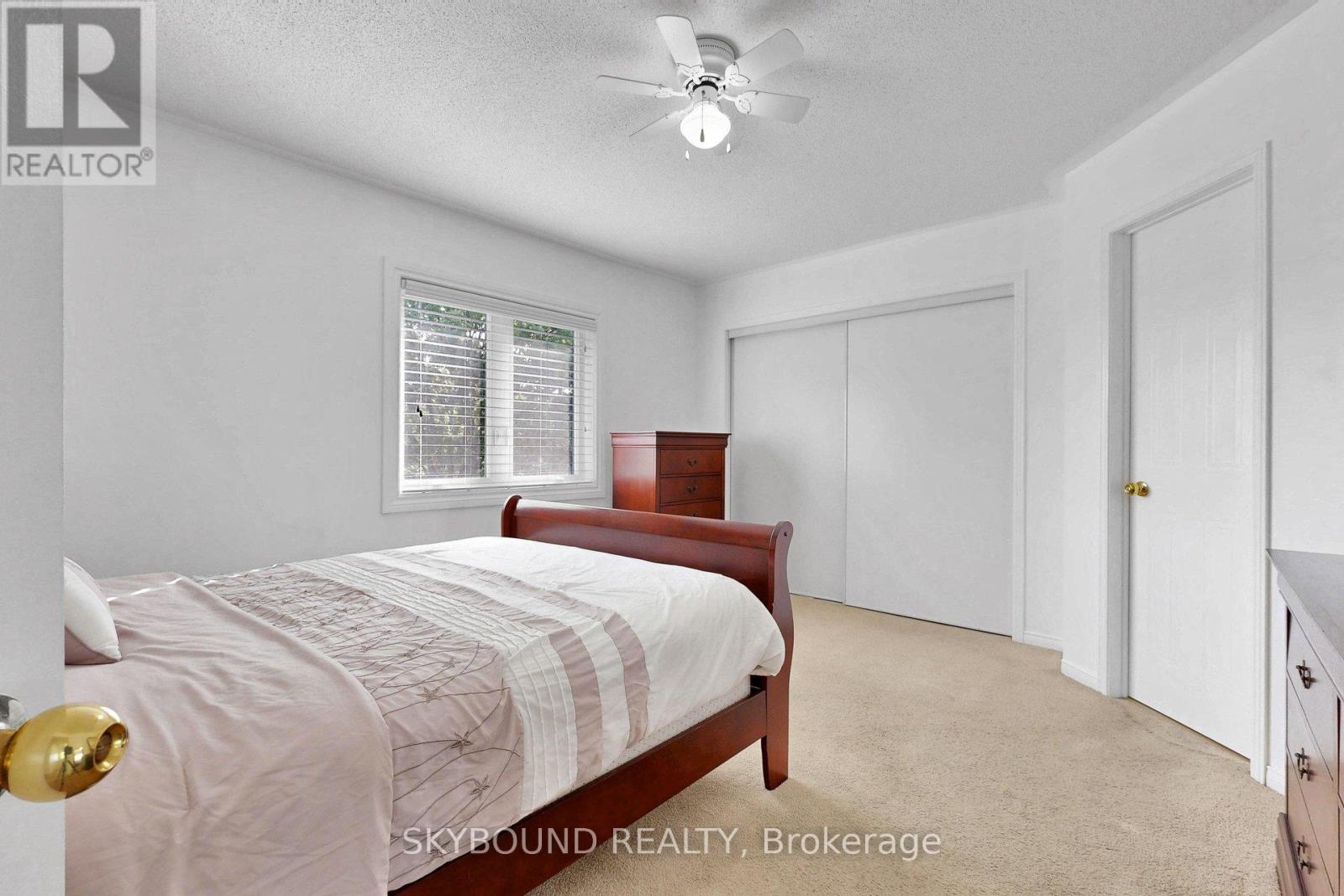 21 VIVIANS CRESCENT - 31