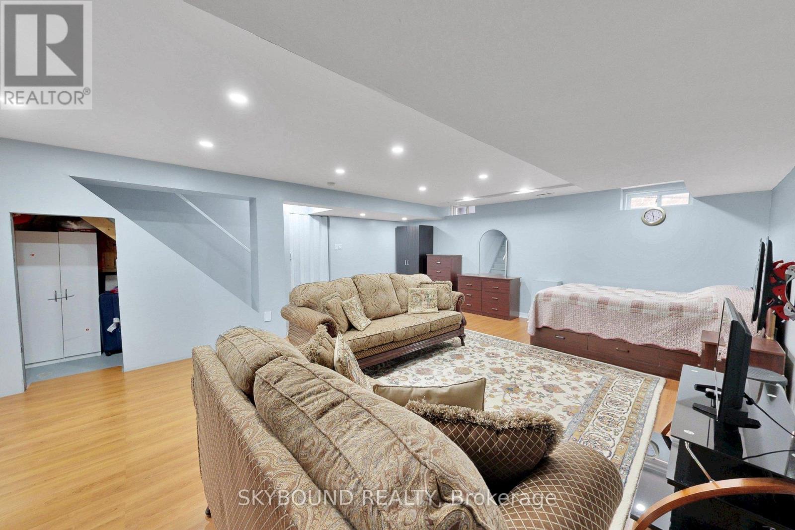 21 VIVIANS CRESCENT - 39