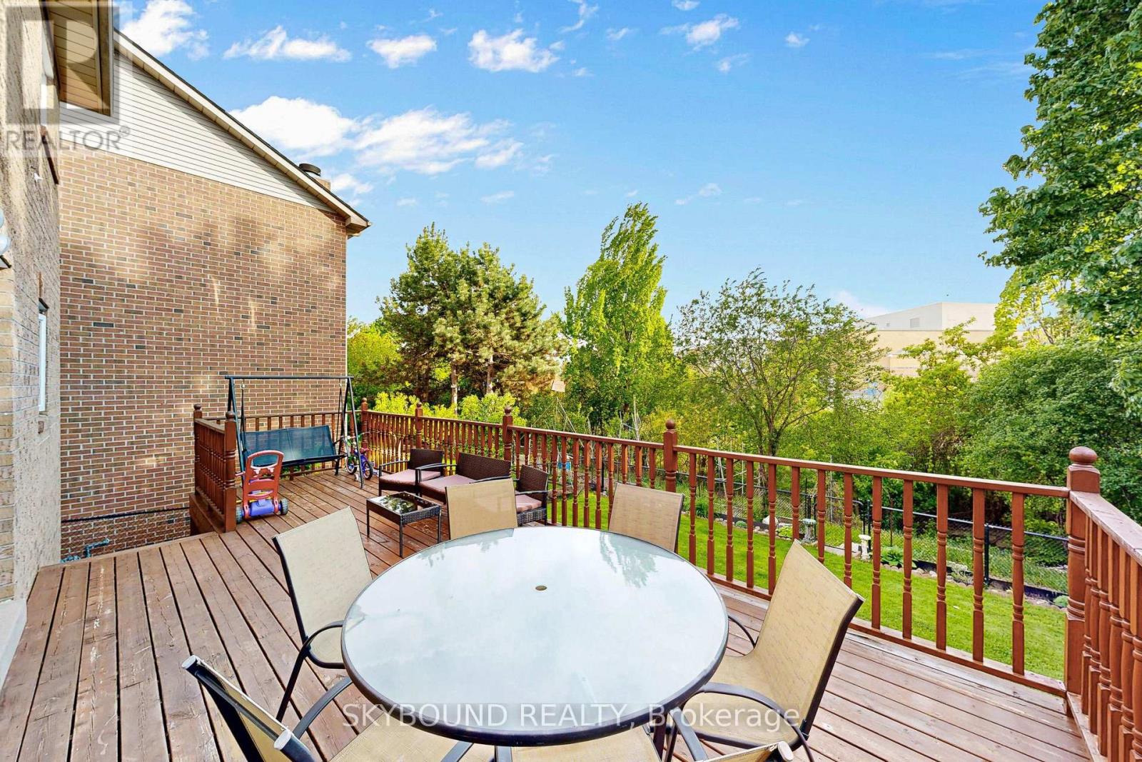 21 VIVIANS CRESCENT - 45