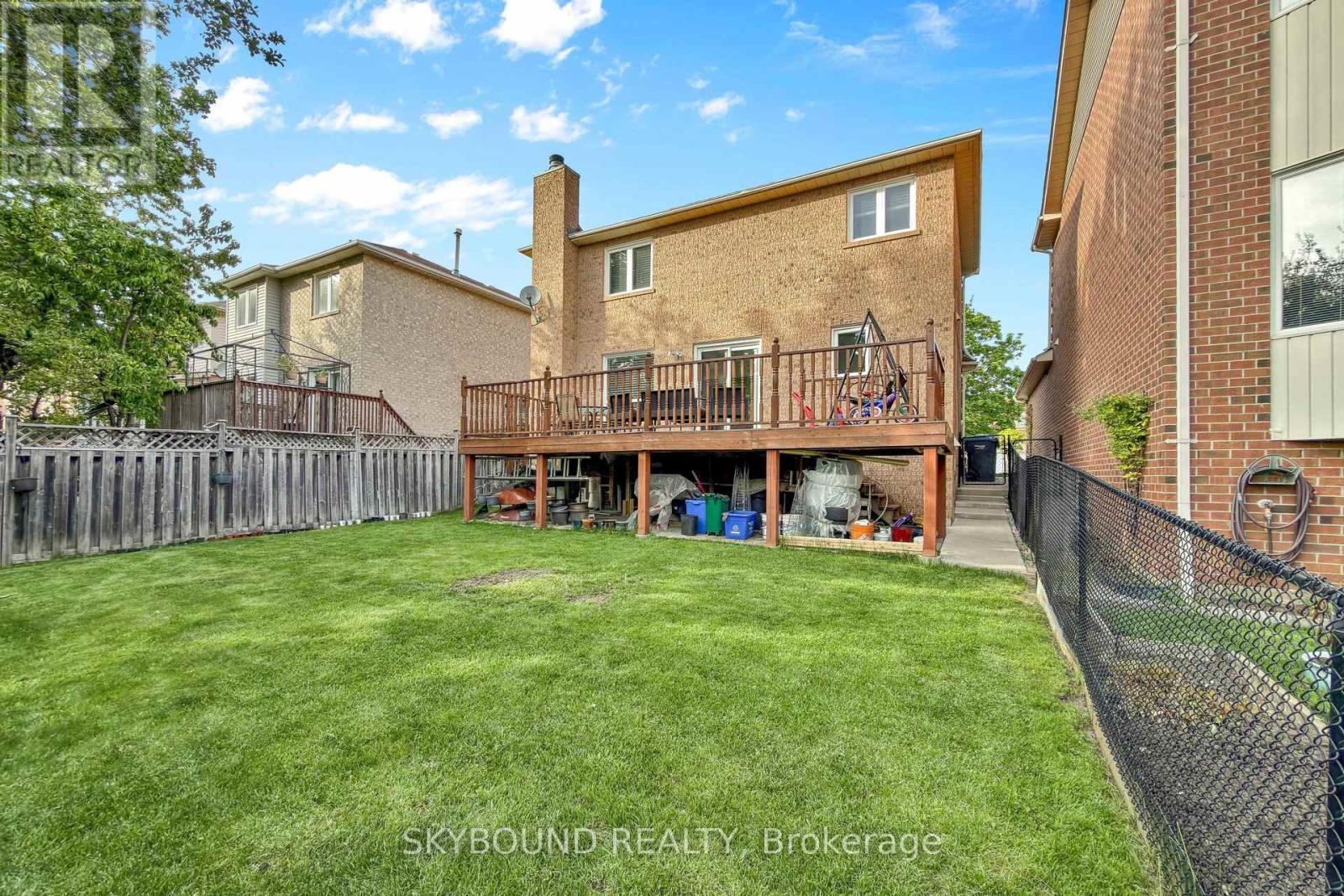 21 VIVIANS CRESCENT - 50
