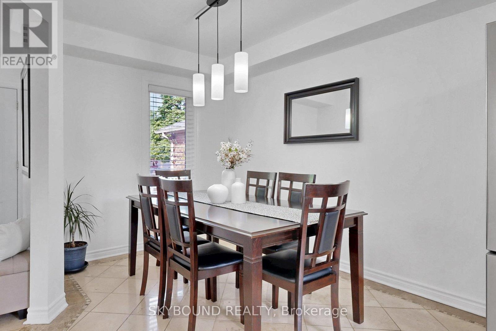 21 VIVIANS CRESCENT - 8
