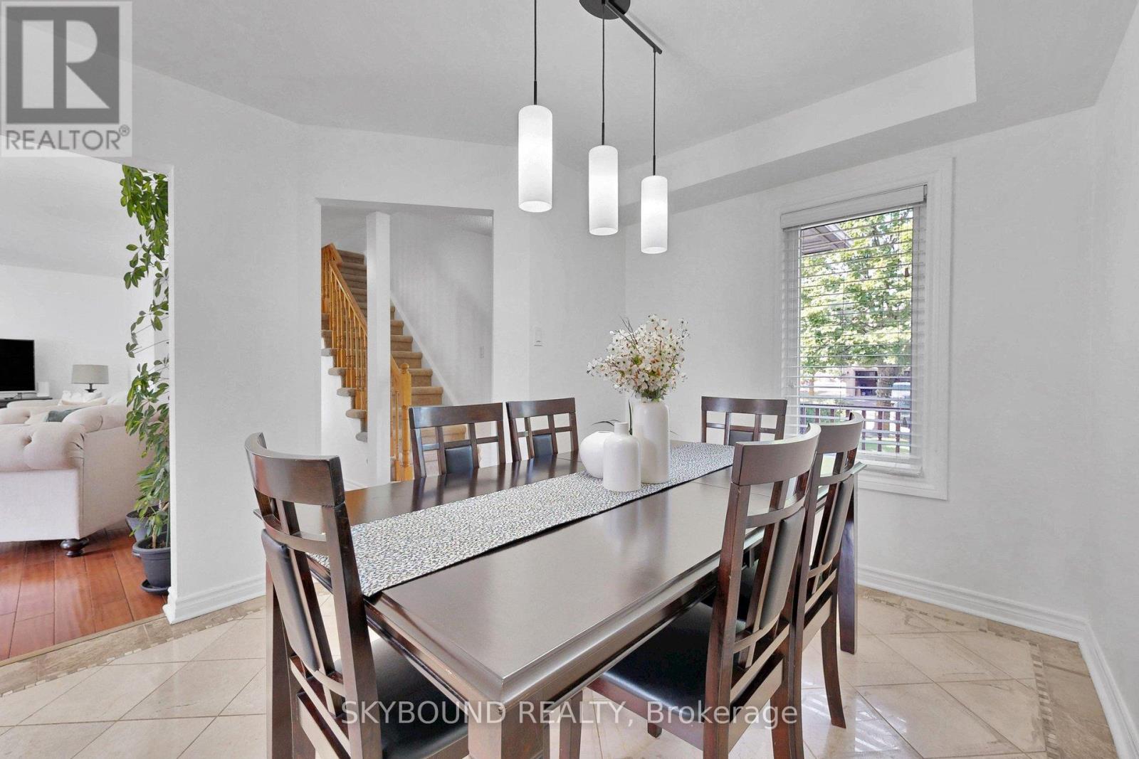 21 VIVIANS CRESCENT - 9