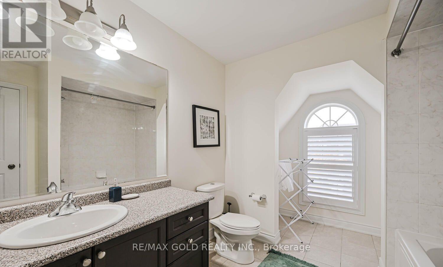 37 SCOTCHMERE CRESCENT - 28