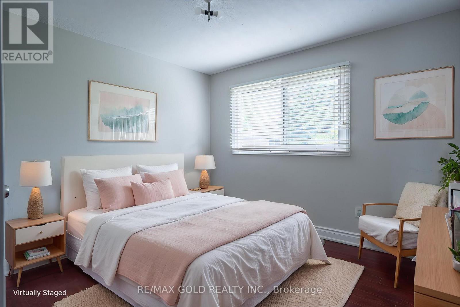 71 RAVENSWOOD DRIVE - 27
