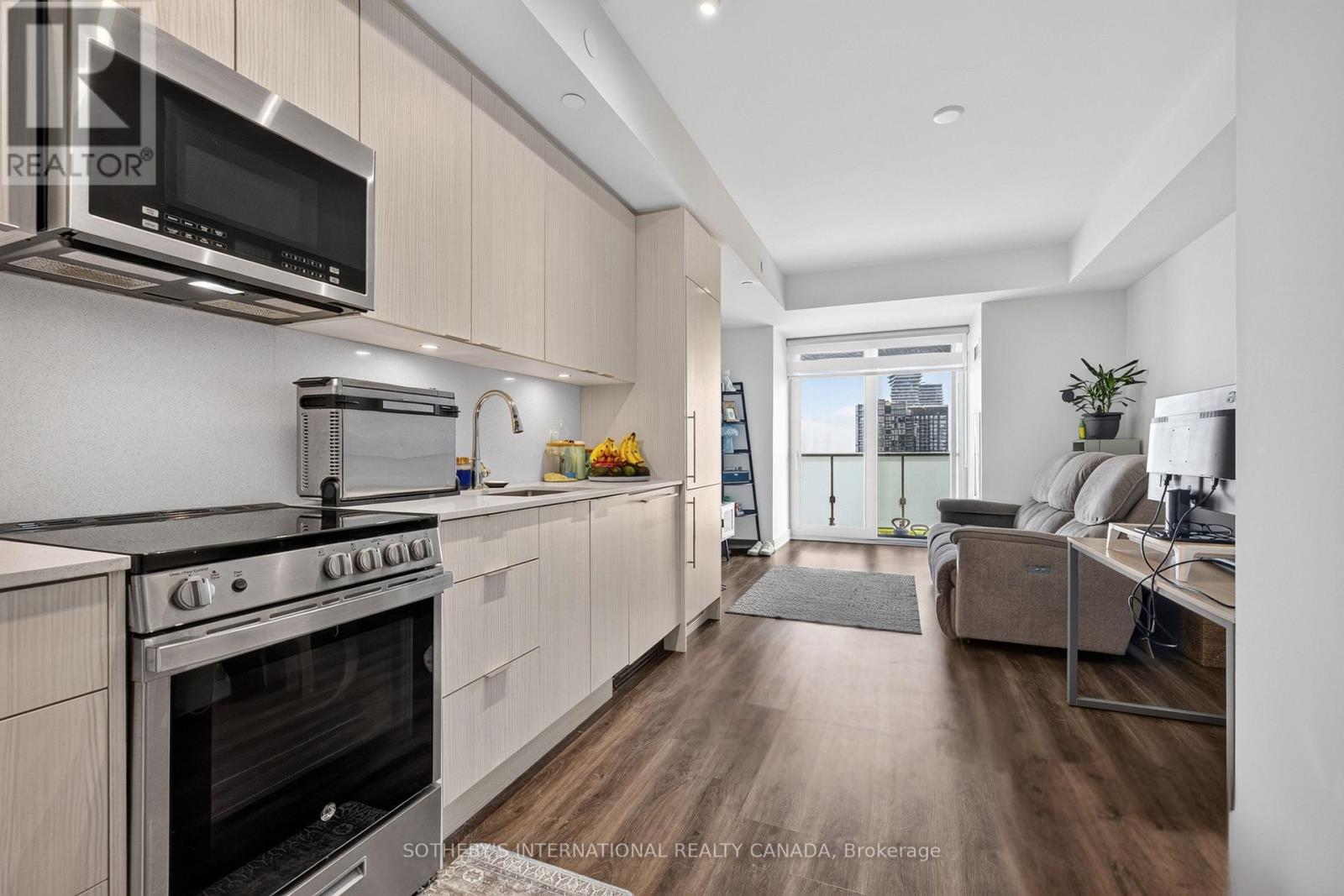 #3905 430 SQUARE ONE DRIVE - Image 7