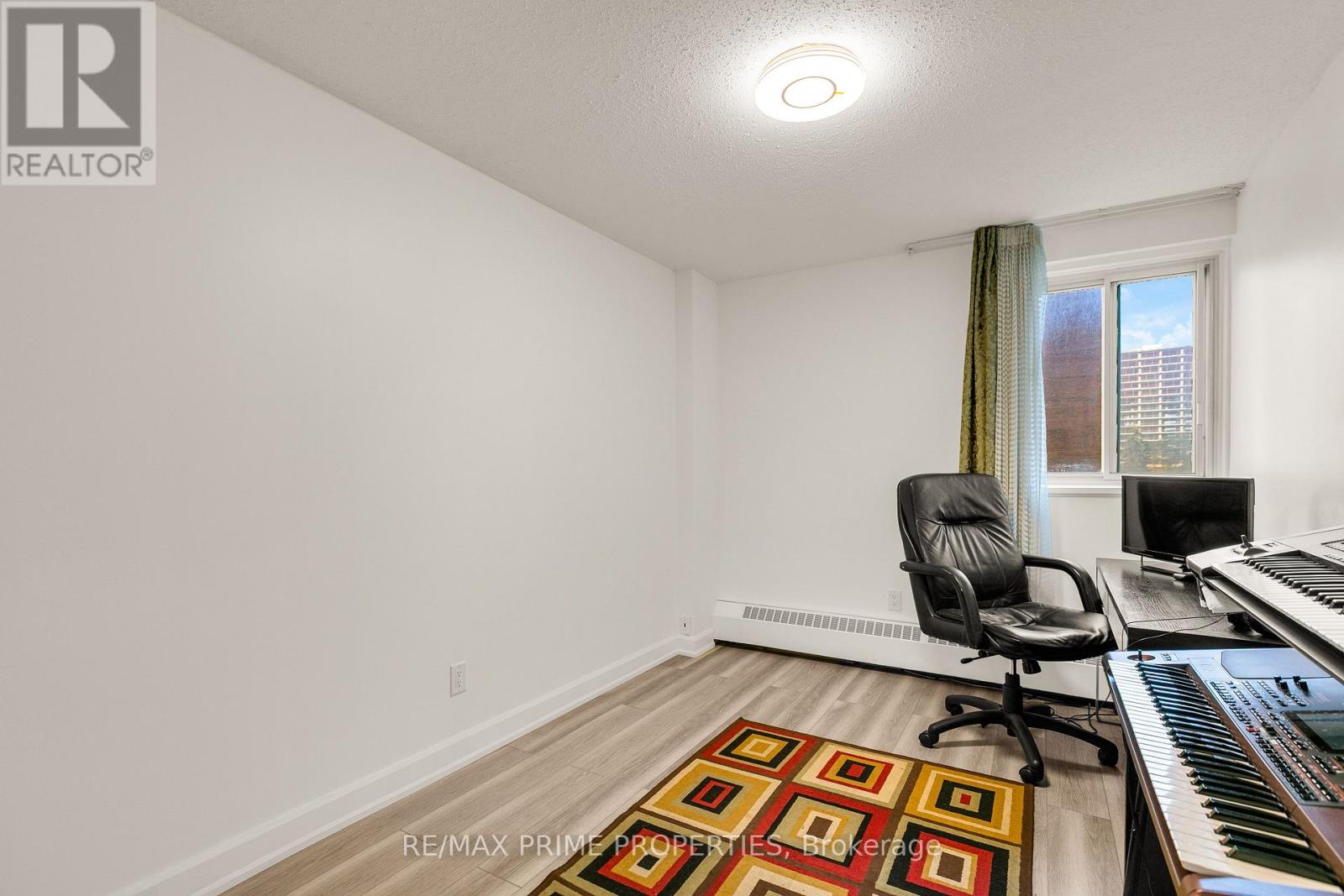 #313 1505 BASELINE ROAD - 26