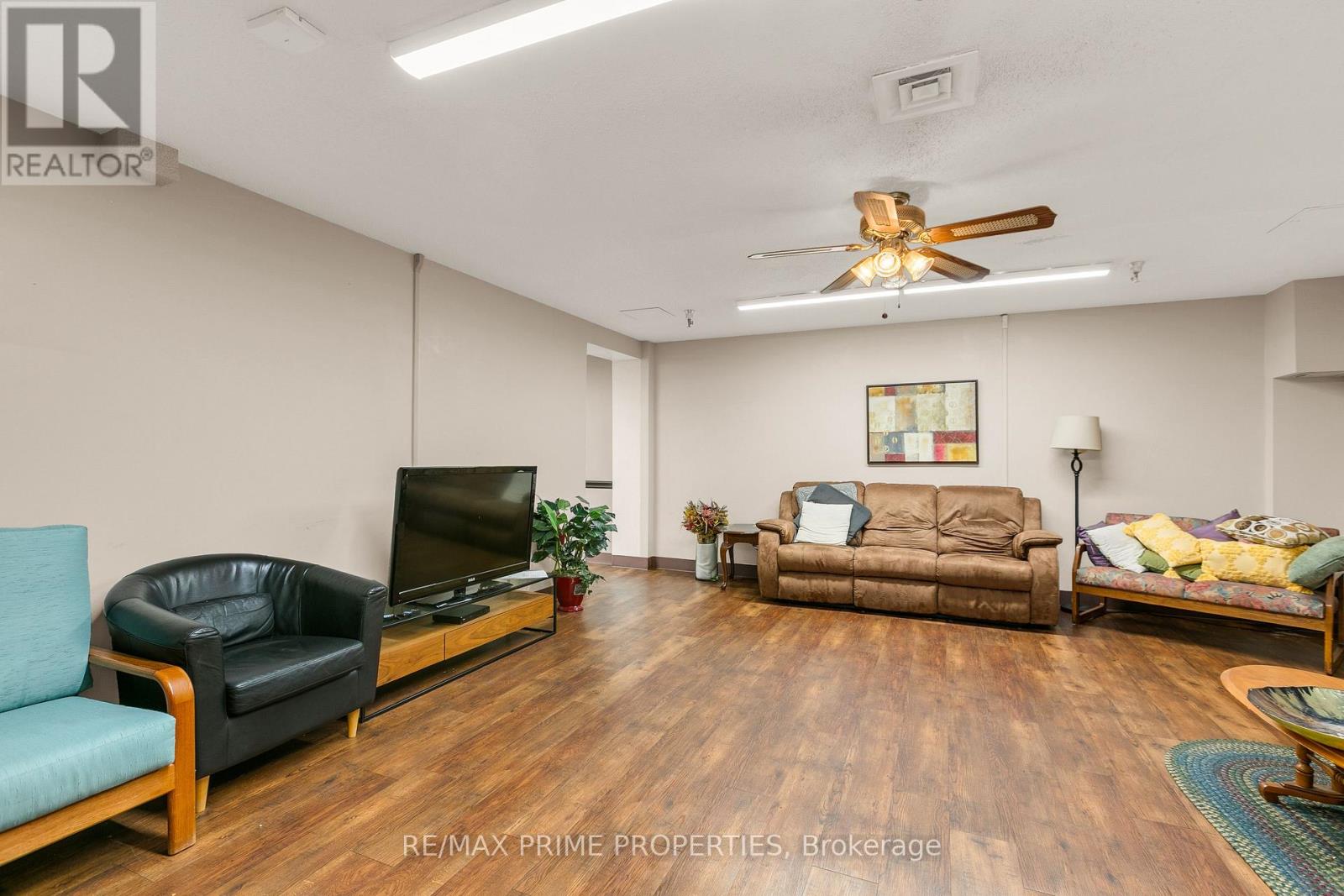 #313 1505 BASELINE ROAD - 32