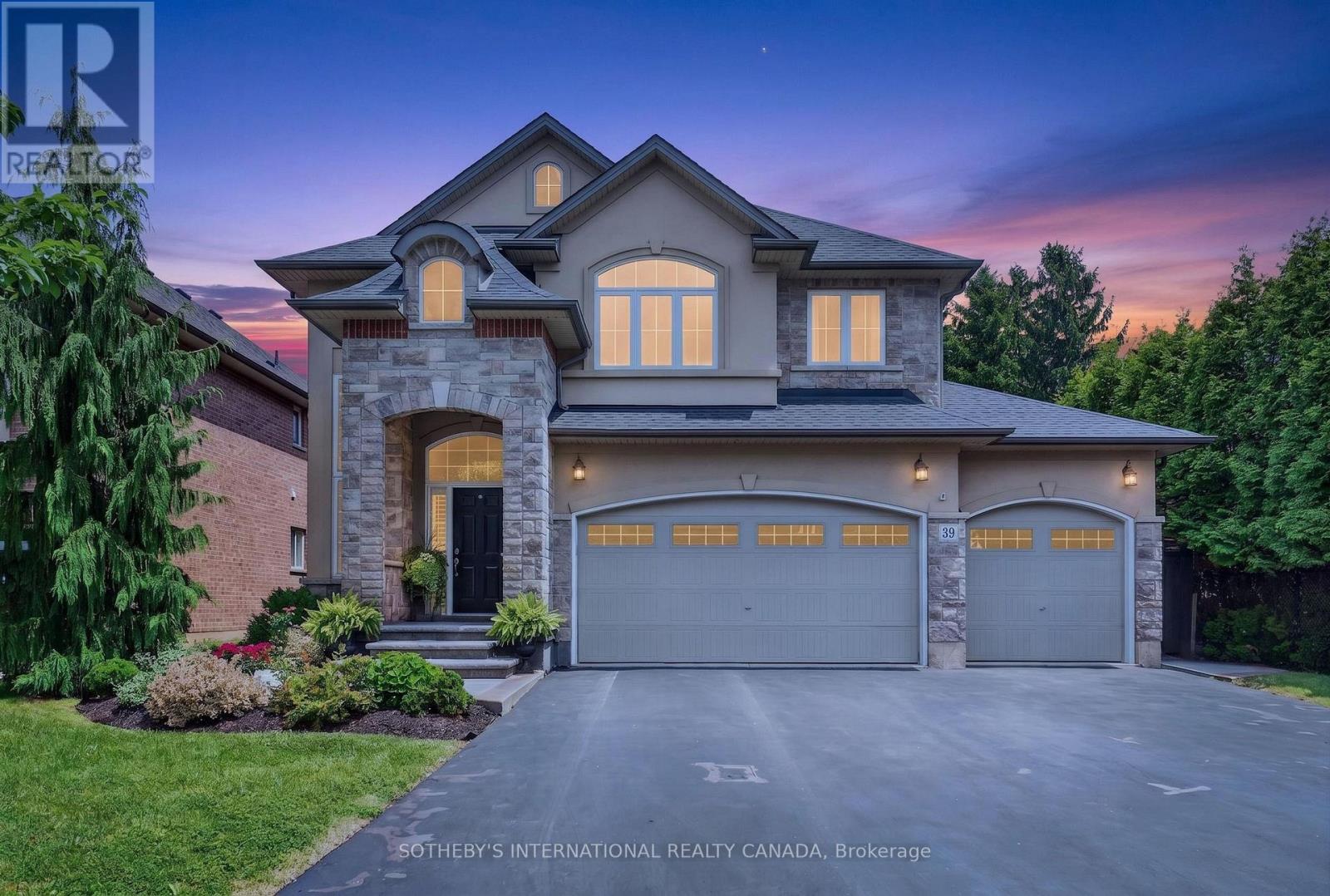 Photo of 39 Maplevale Drive
