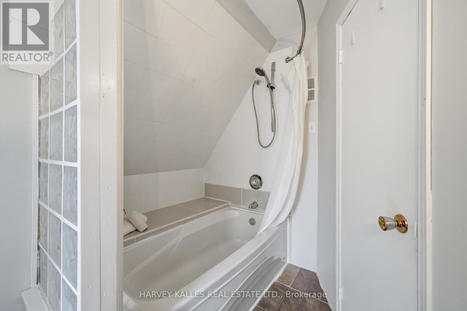 46 BANTA ROAD - 30