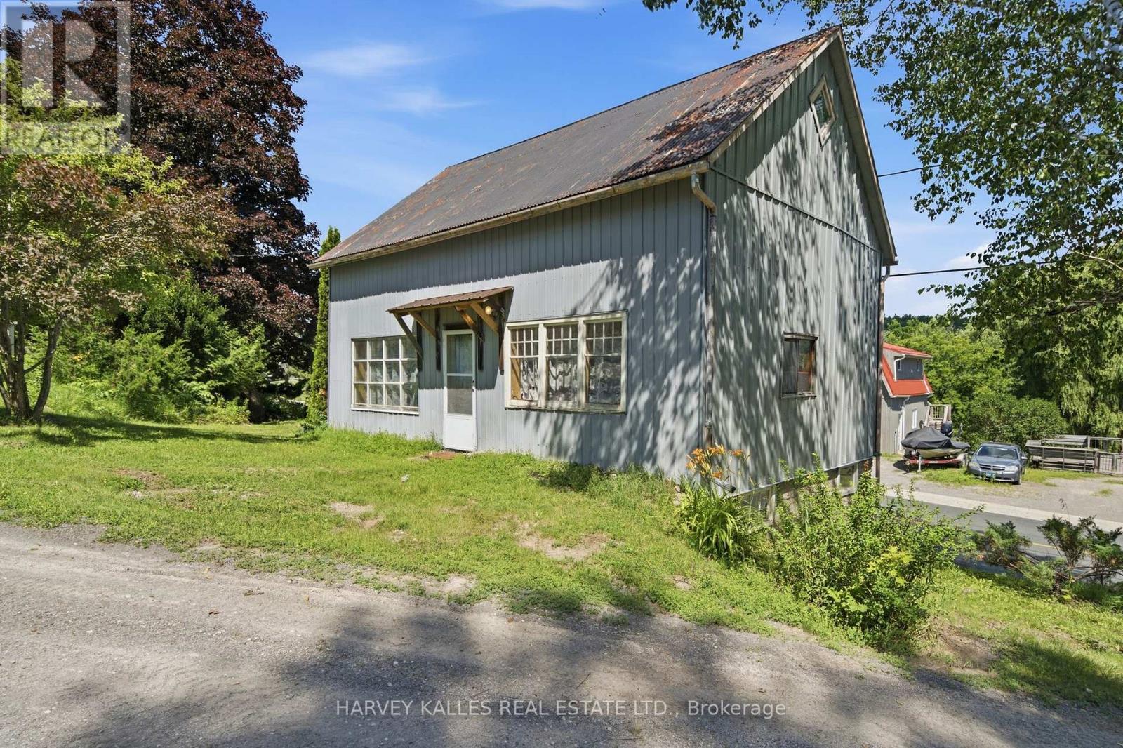 46 BANTA ROAD - 34