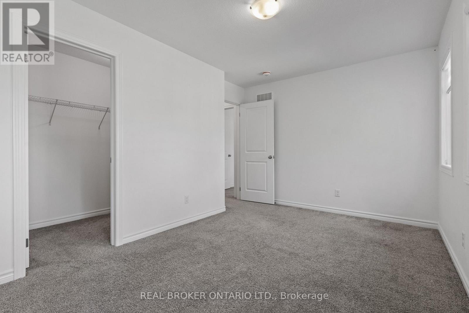 91 WOODEDGE CIRCLE - 24