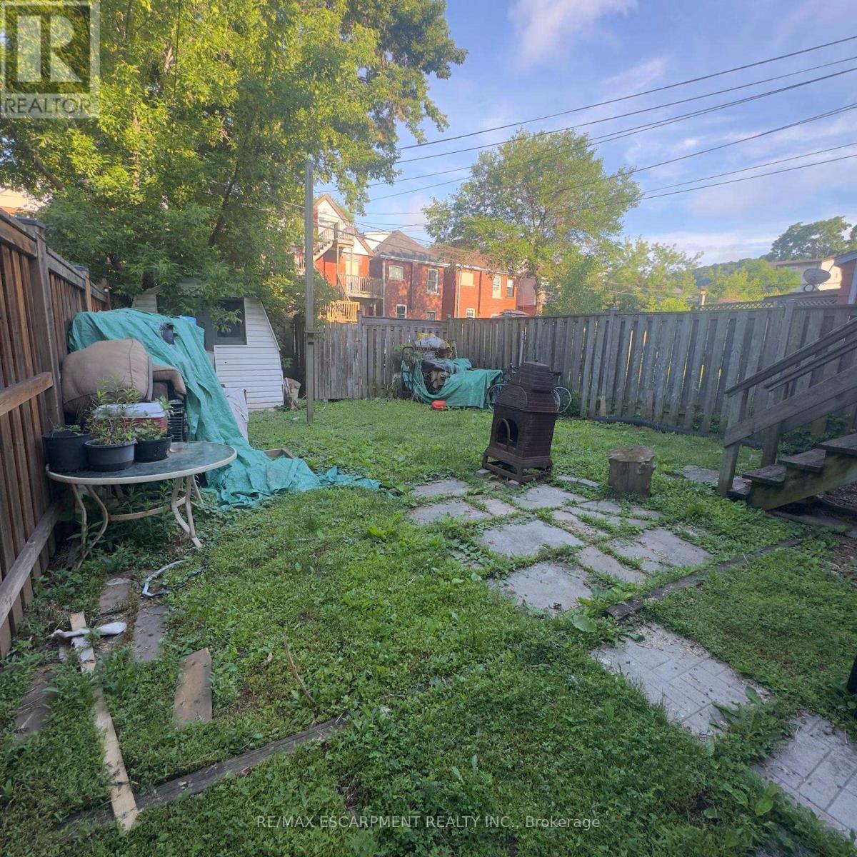 33 CEDAR AVENUE - 3