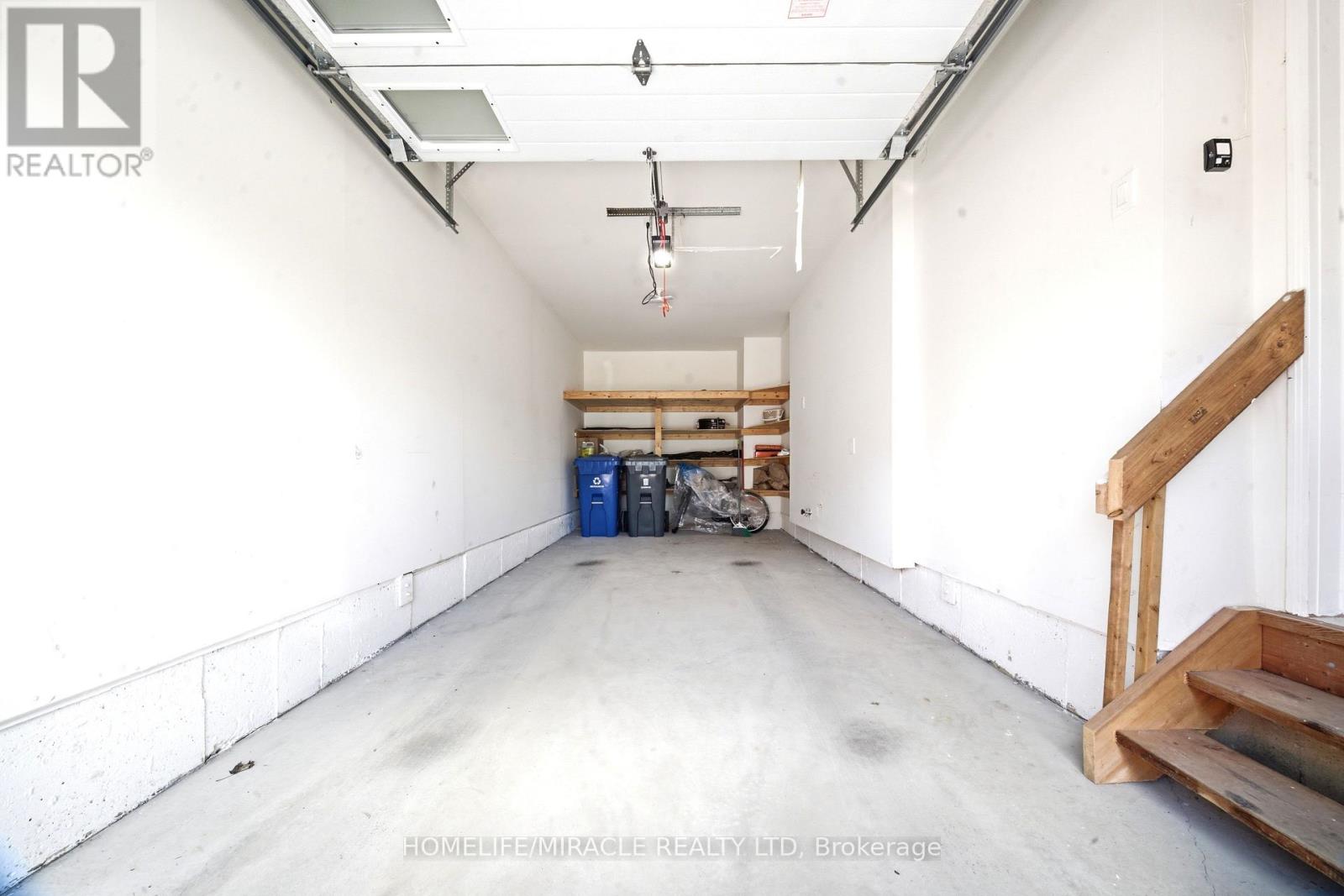 #32 166 DEERPATH DRIVE - 20