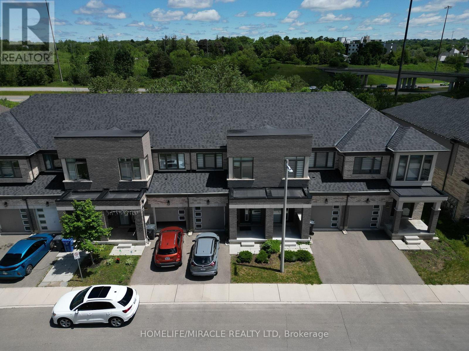 #32 166 DEERPATH DRIVE - 34