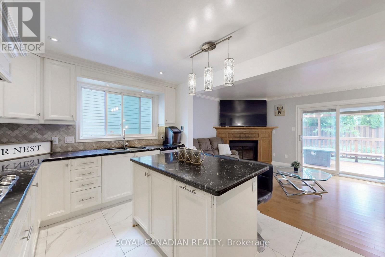 18 MILLPOND PLACE - 11