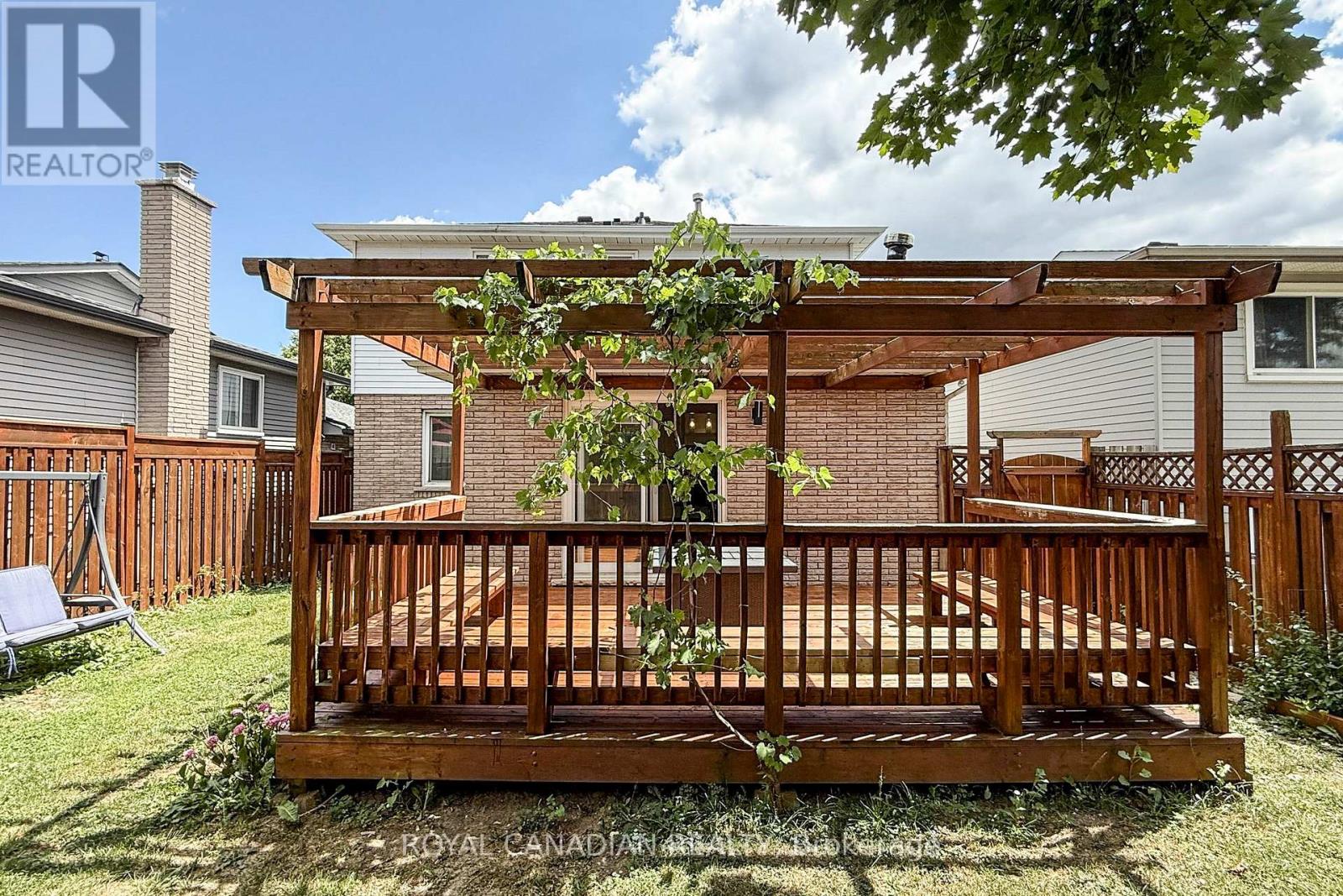 18 MILLPOND PLACE - 40