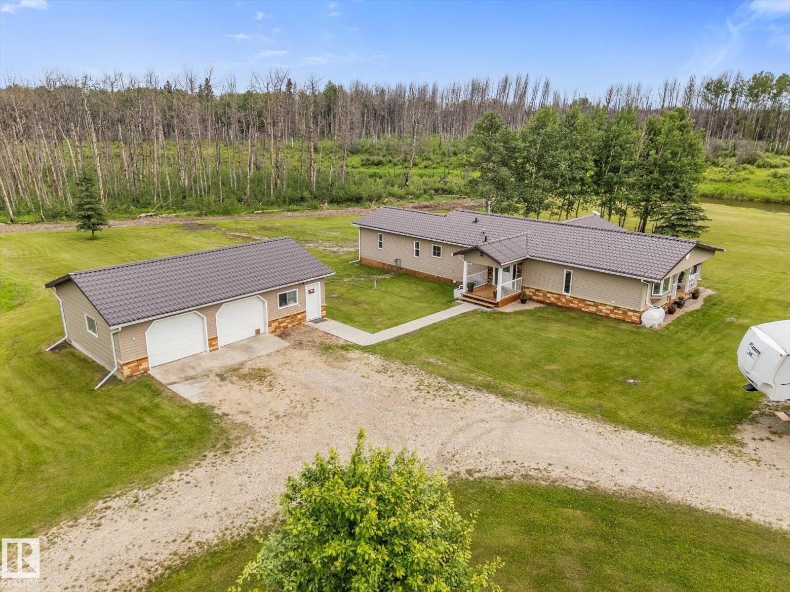 41 9002 Hwy 16 - photo 2