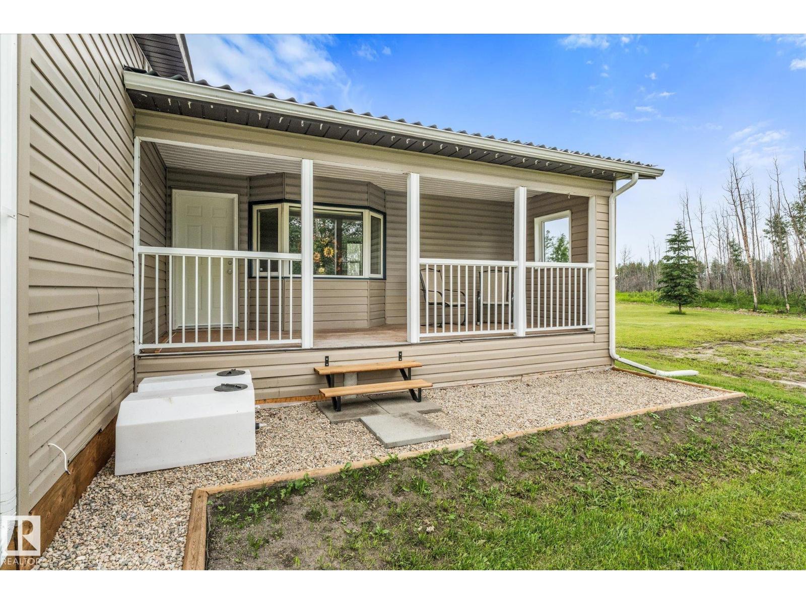 41 9002 Hwy 16 - 39