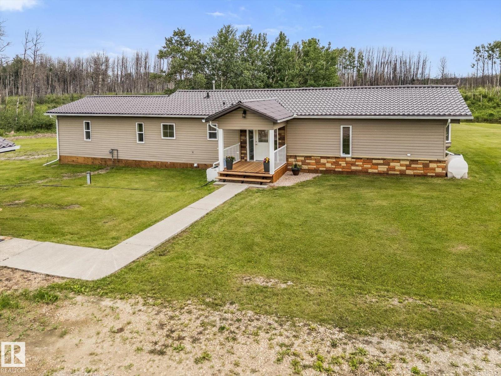41 9002 Hwy 16 - 44