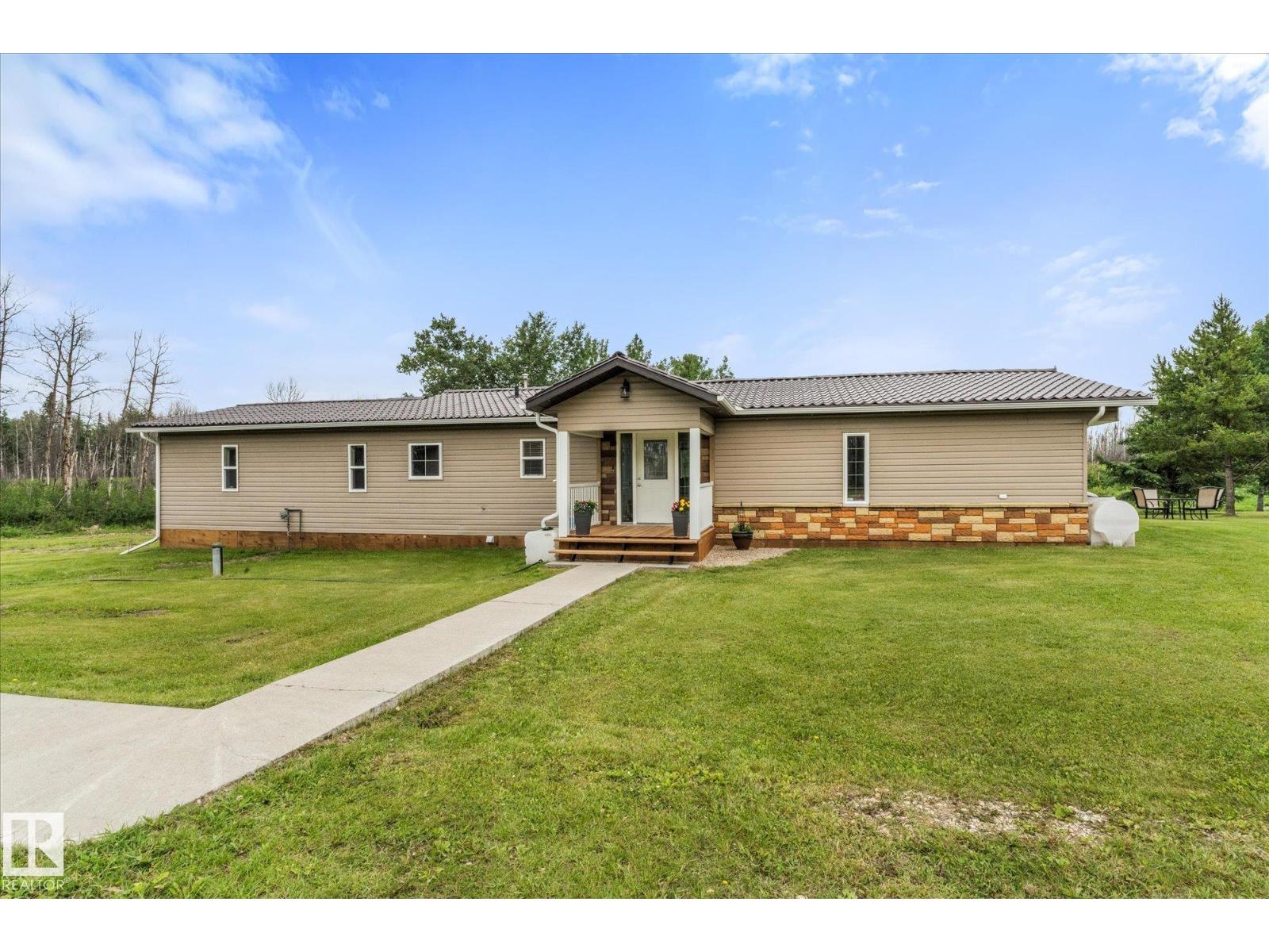 41 9002 Hwy 16 - 47