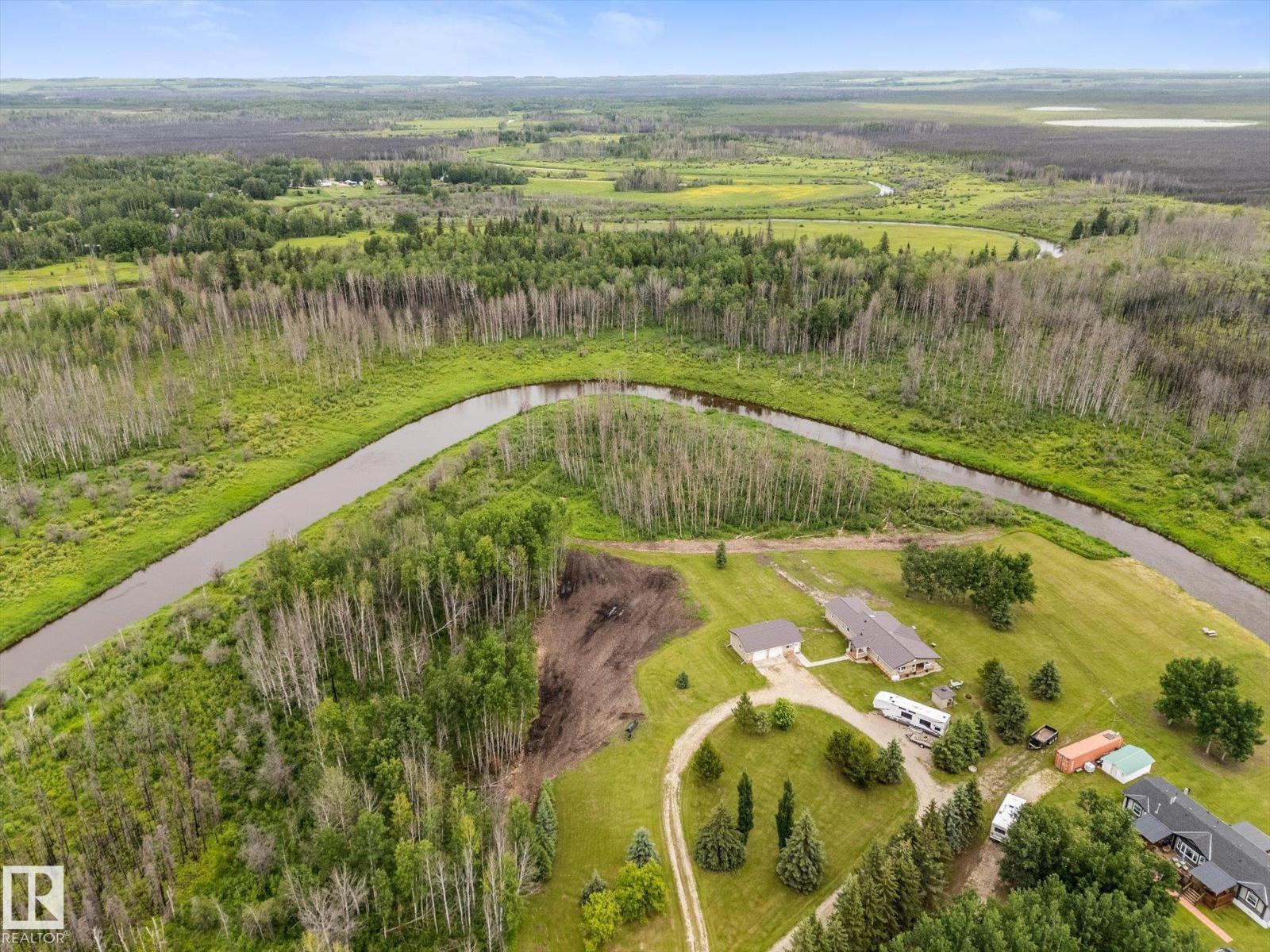 41 9002 Hwy 16 - 52