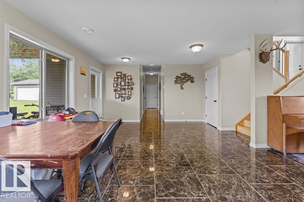 7 61130 465 Rge RD - 38