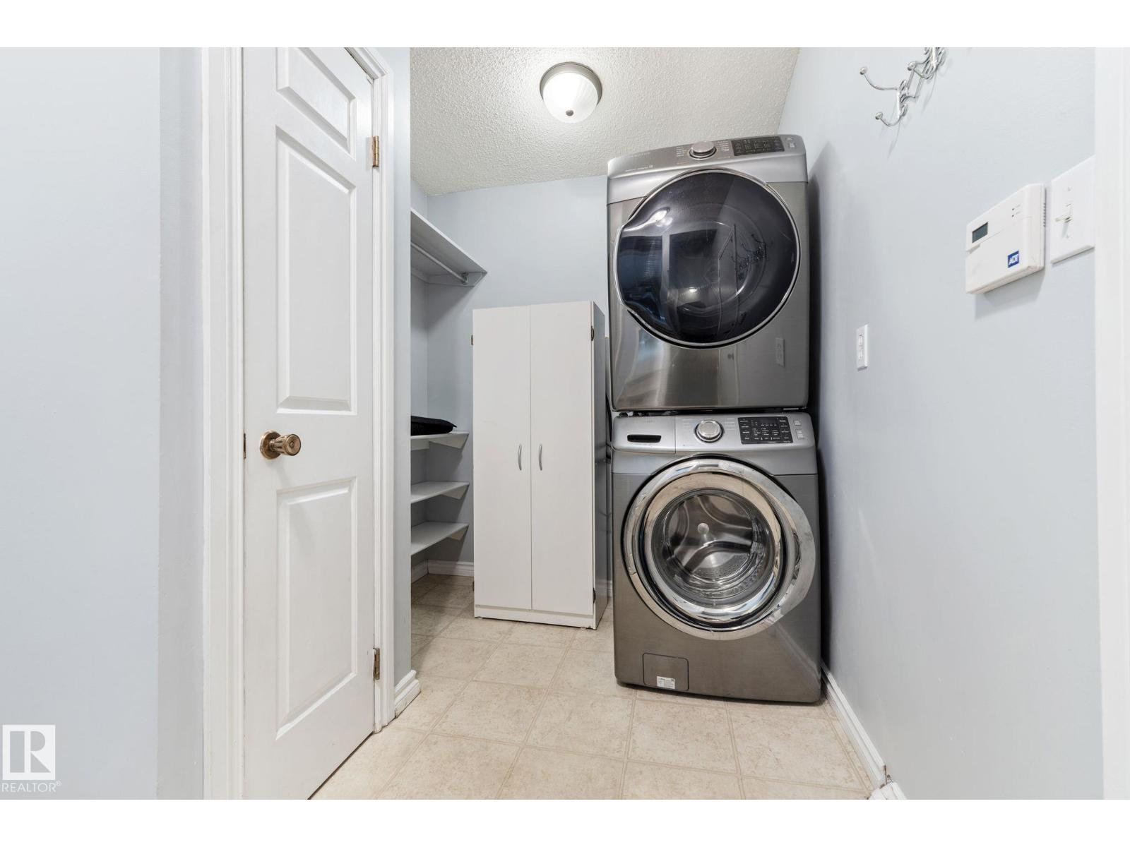 45 WHITEHALL CR - 35