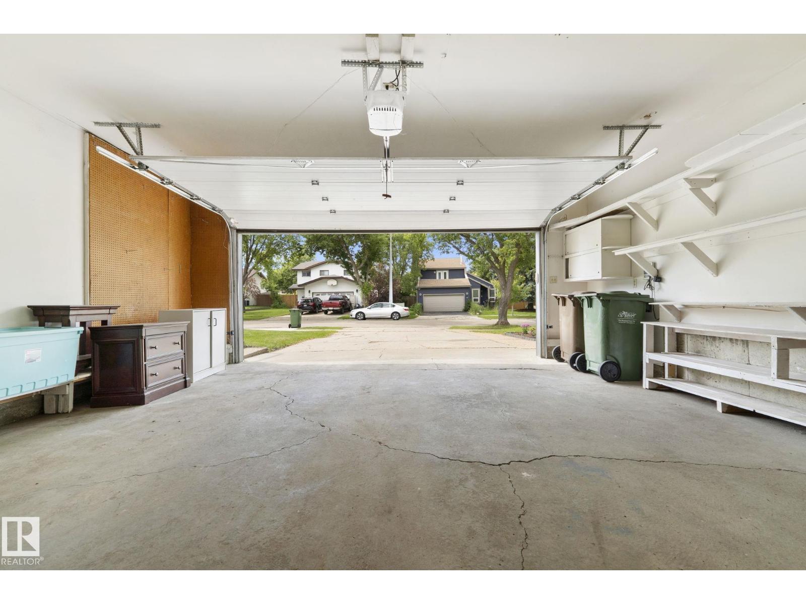 45 WHITEHALL CR - 63