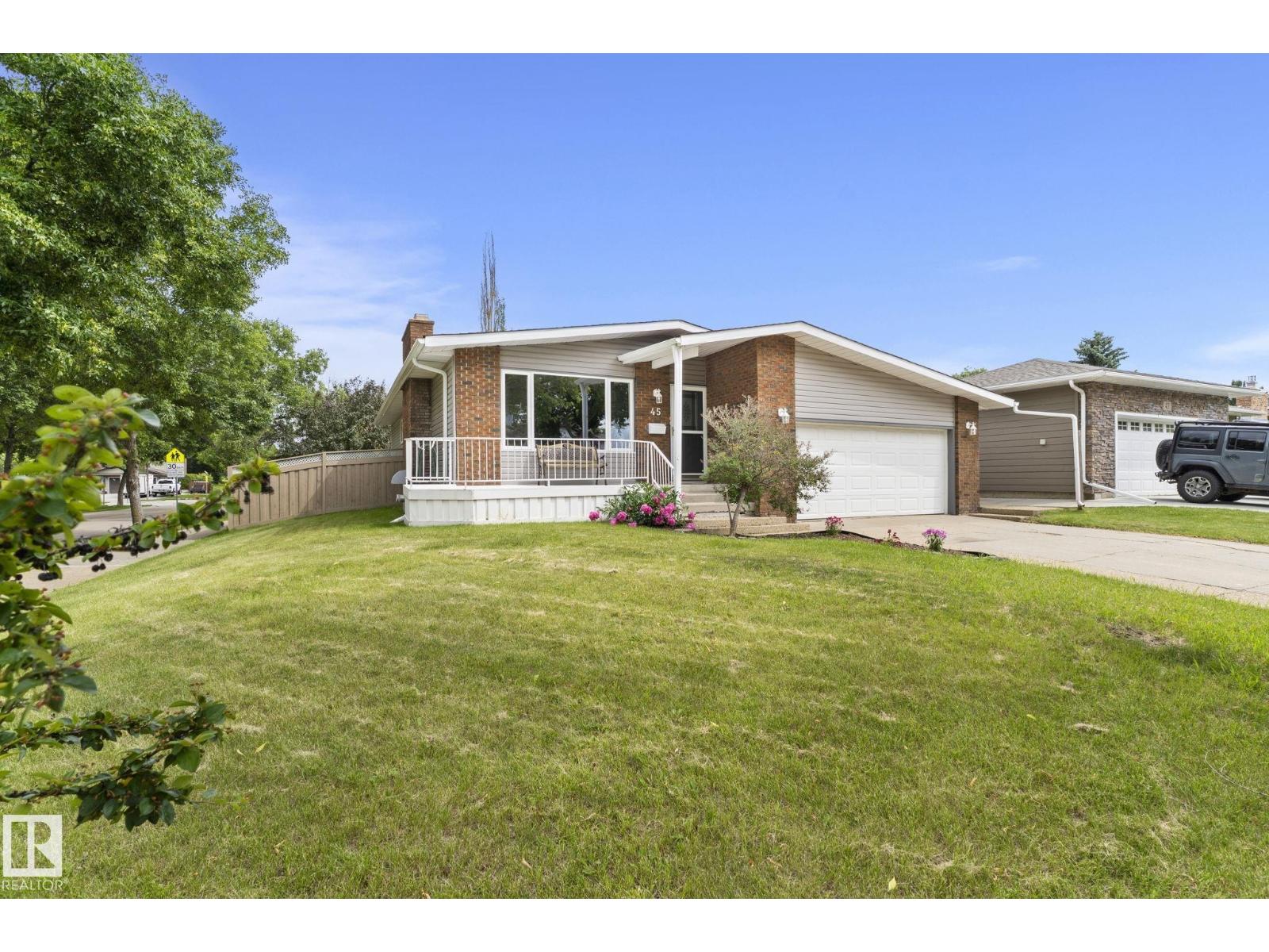 45 WHITEHALL CR - 4