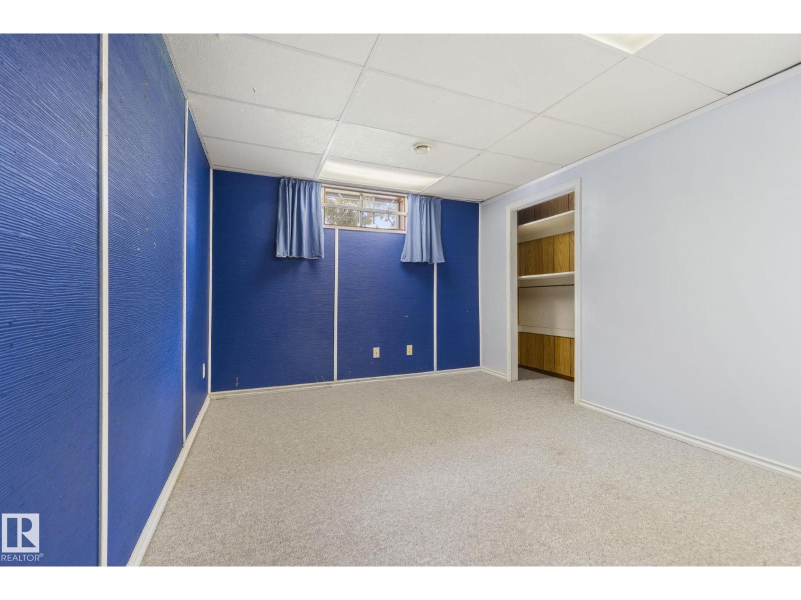 45 WHITEHALL CR - 50