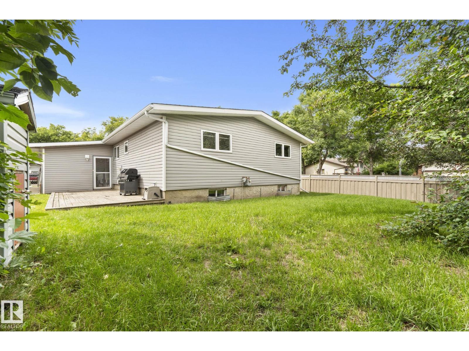 45 WHITEHALL CR - 59