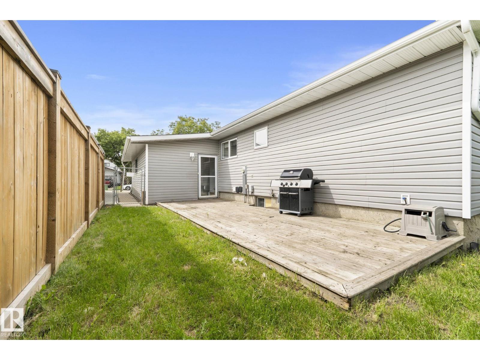 45 WHITEHALL CR - 55