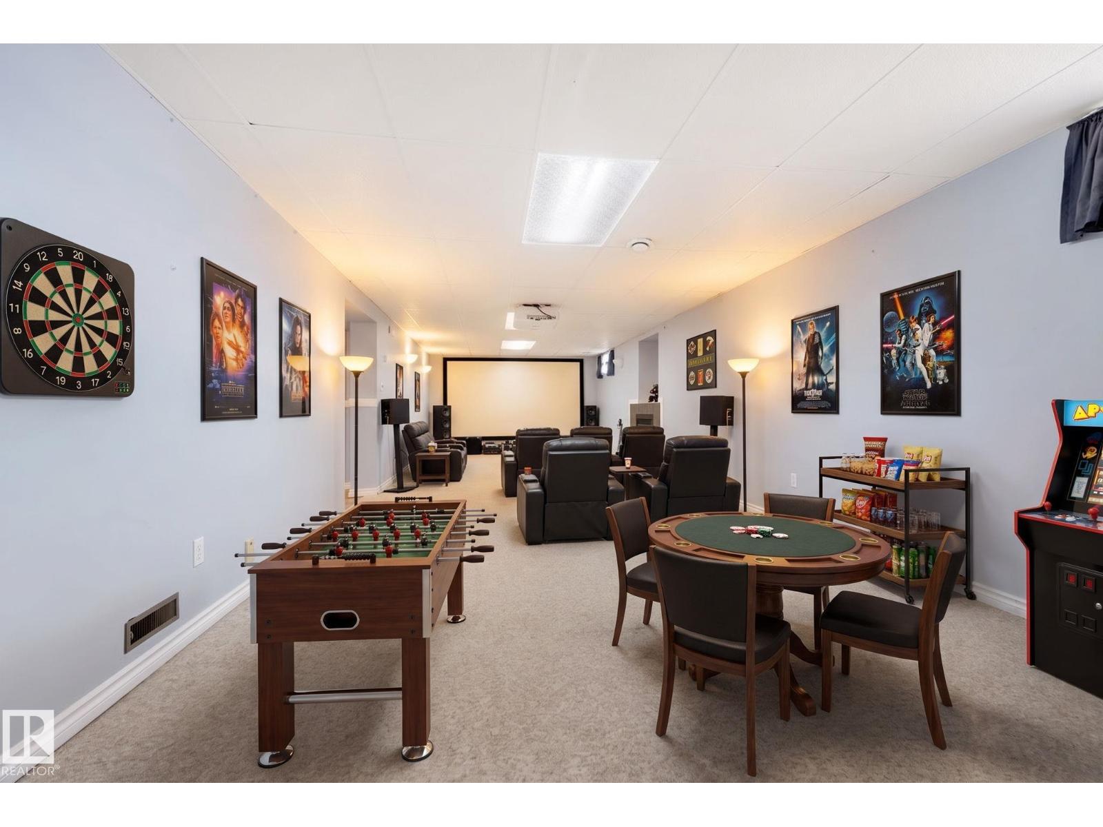 45 WHITEHALL CR - 44