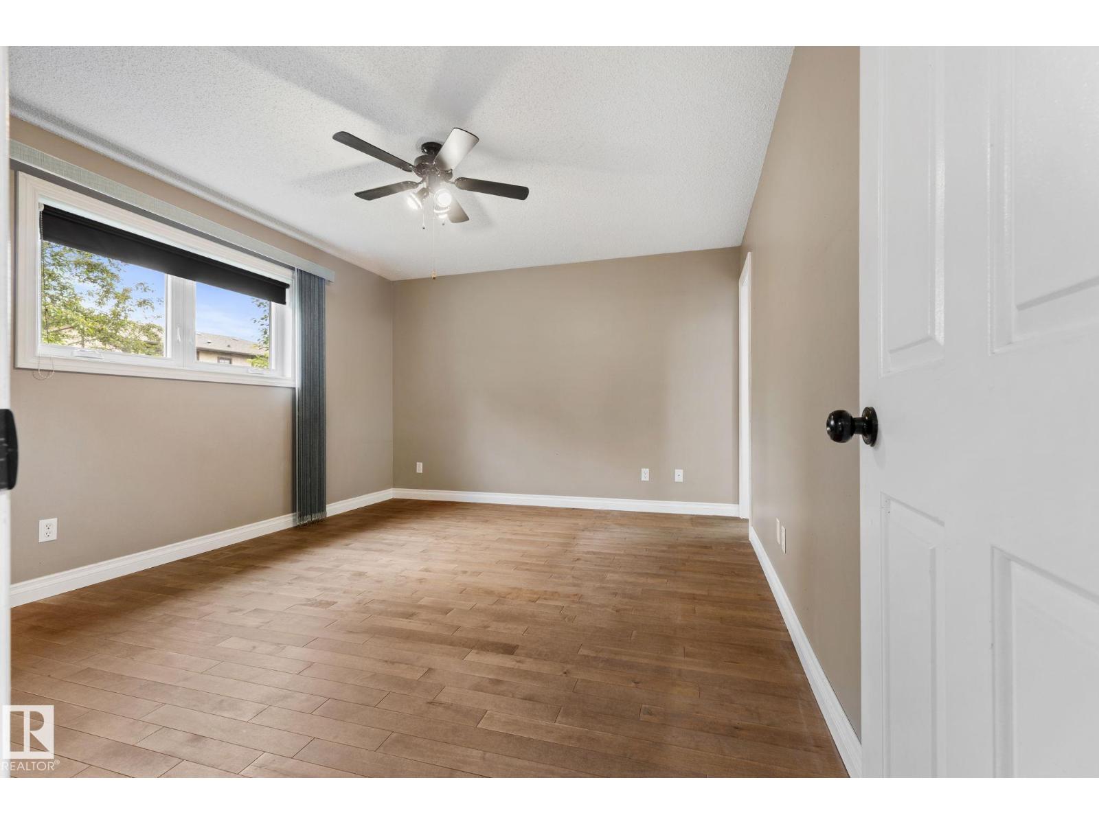 45 WHITEHALL CR - 30