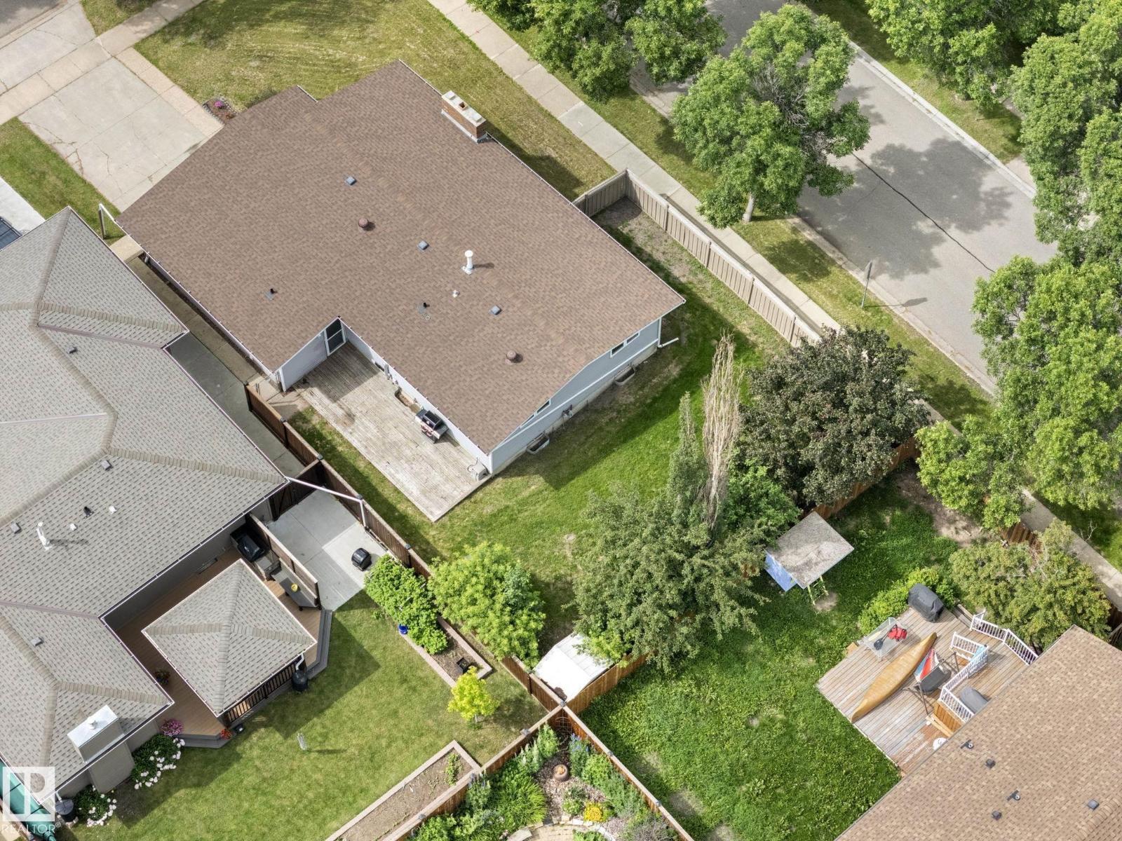 45 WHITEHALL CR - 66