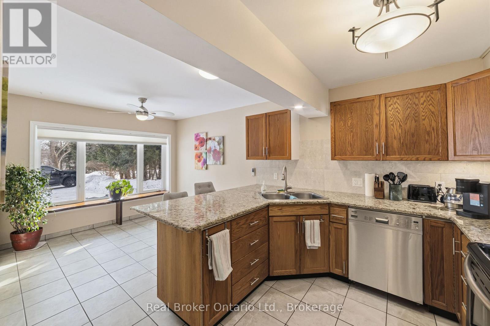 295 BRANT ROAD - 30