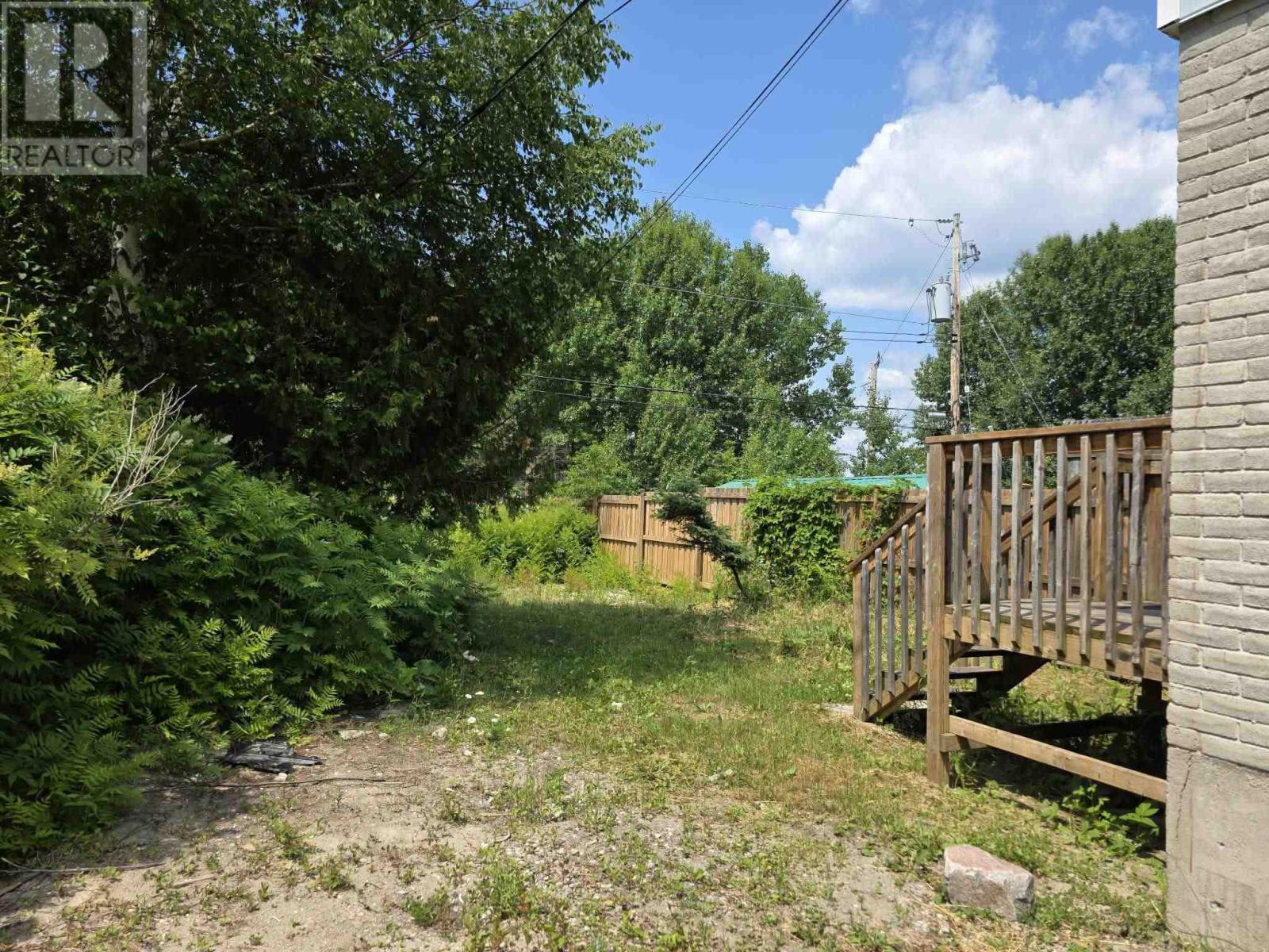 33 Winnipeg ST S - 3
