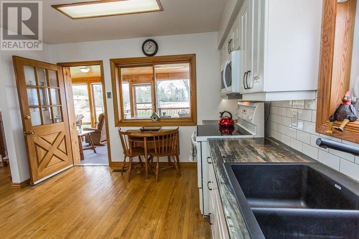 1173 Richards ST, St. Joseph Township - 18