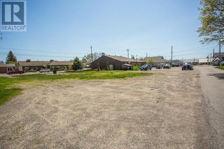 182 & 184 Main ST, Thessalon — photo 3