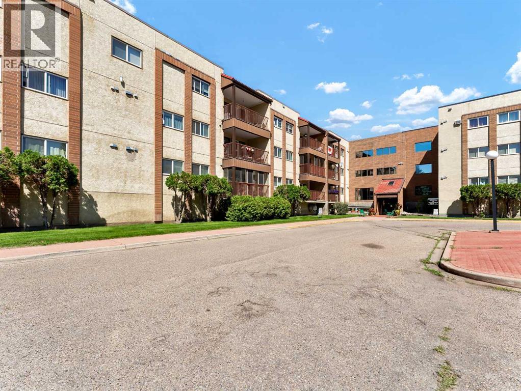 #208 3090 15 Avenue SE - 1