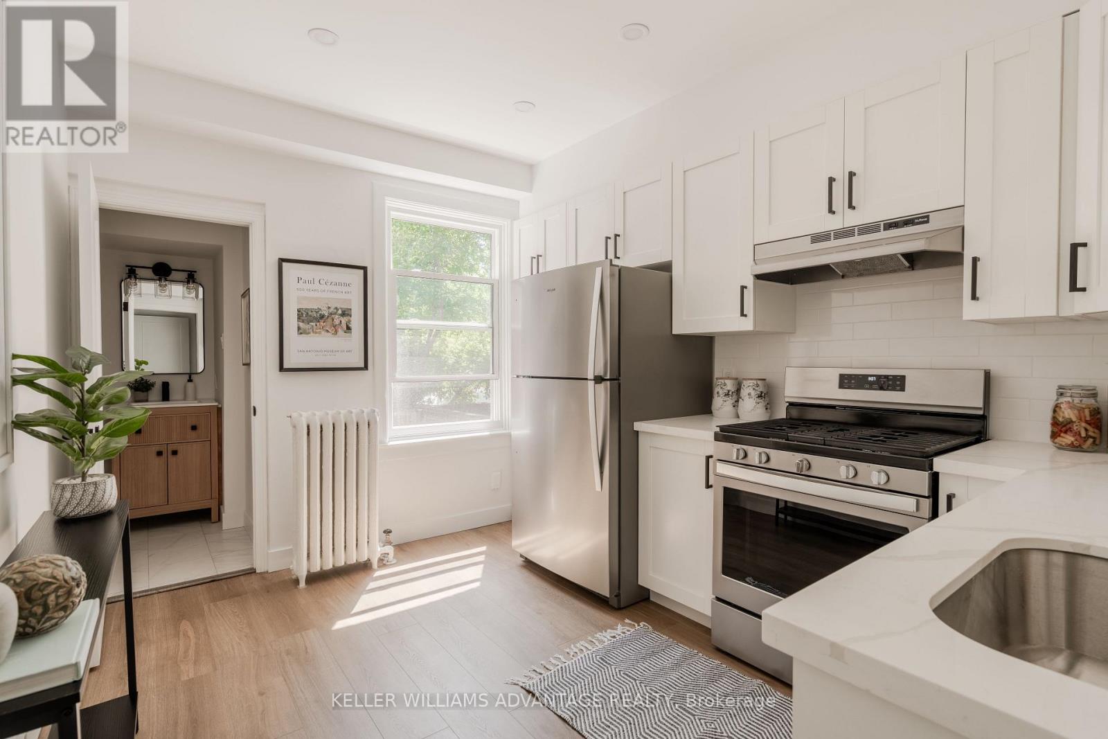 3 COLUMBINE AVENUE - 13