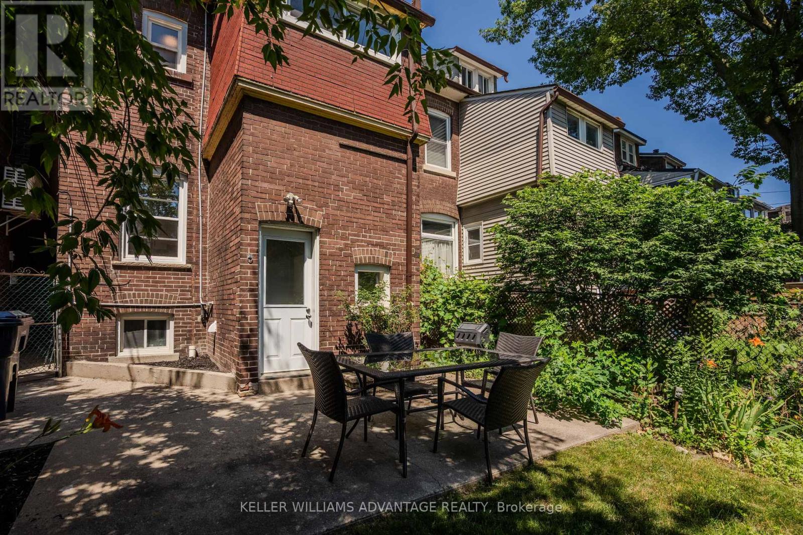 3 COLUMBINE AVENUE - 36