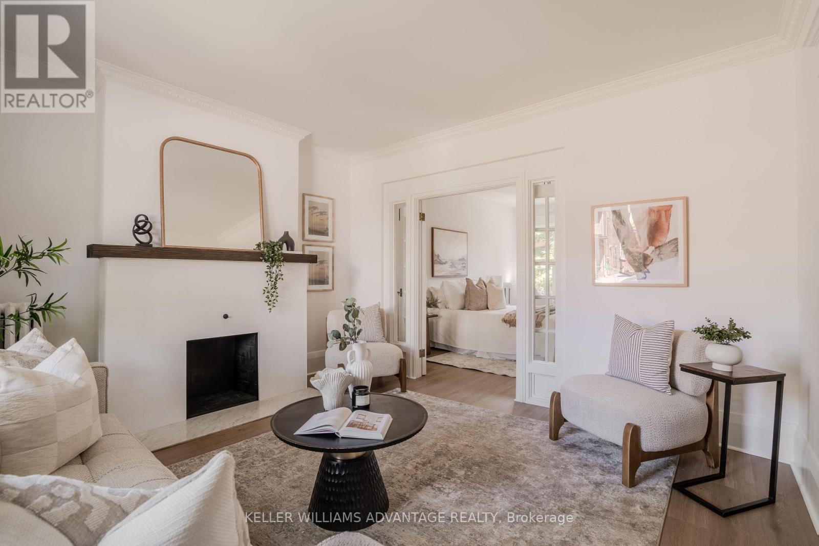 3 COLUMBINE AVENUE - 6