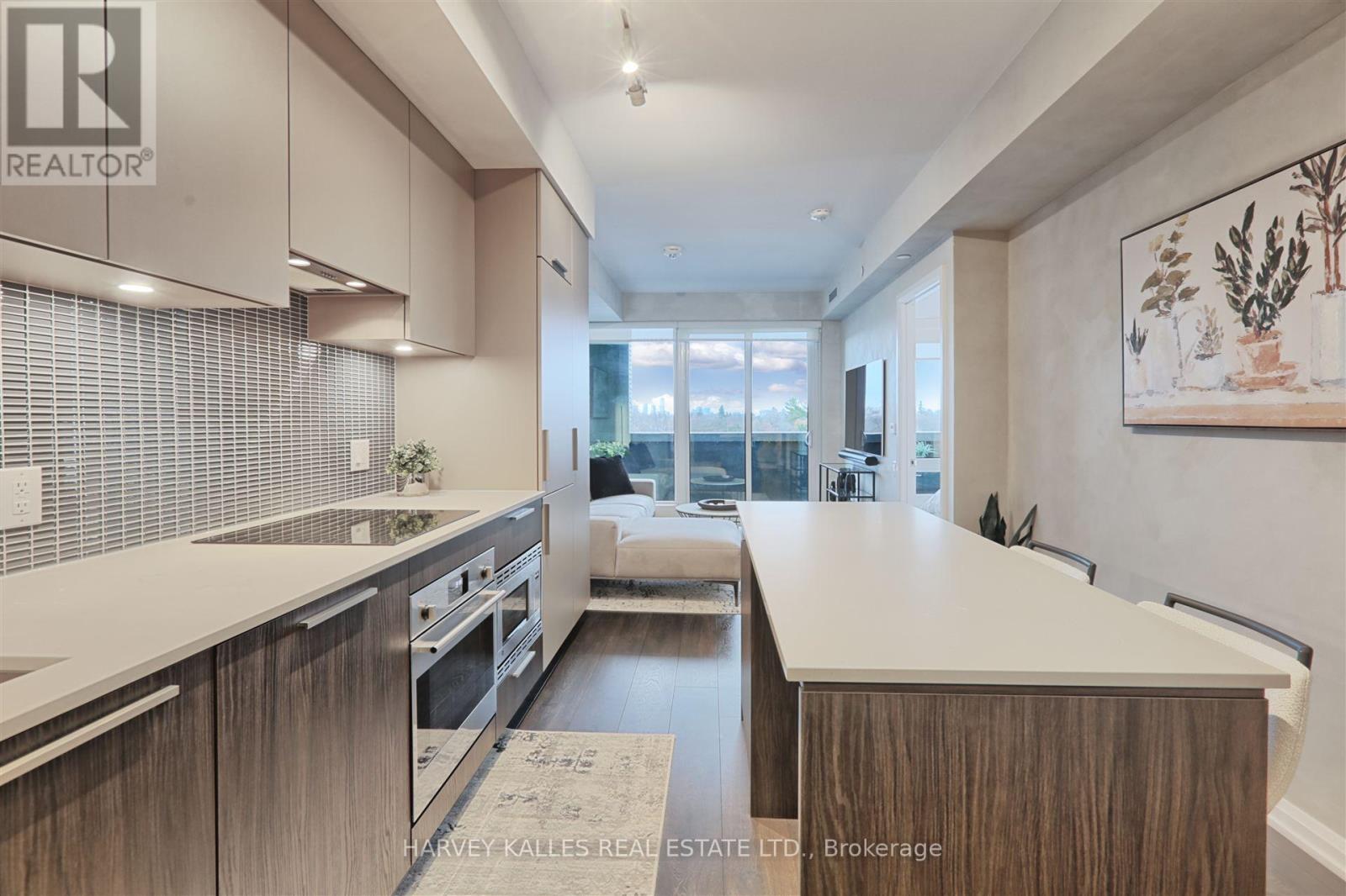 #412 4208 DUNDAS STREET W - 4