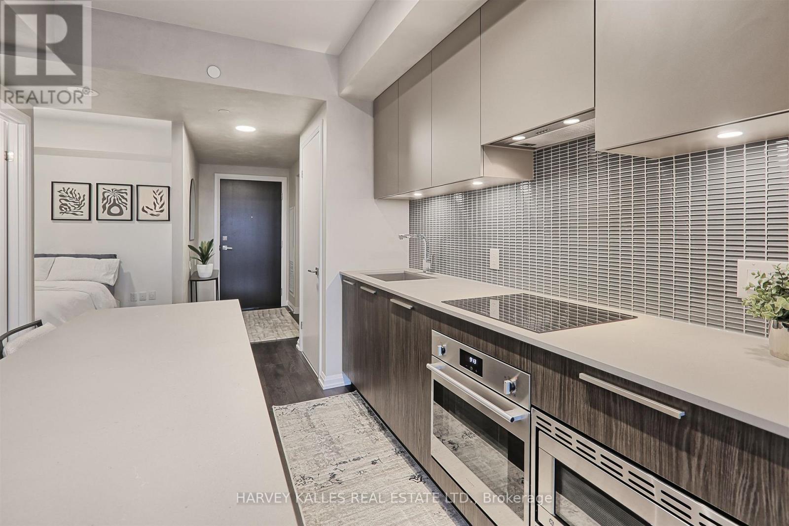 #412 4208 DUNDAS STREET W - 8