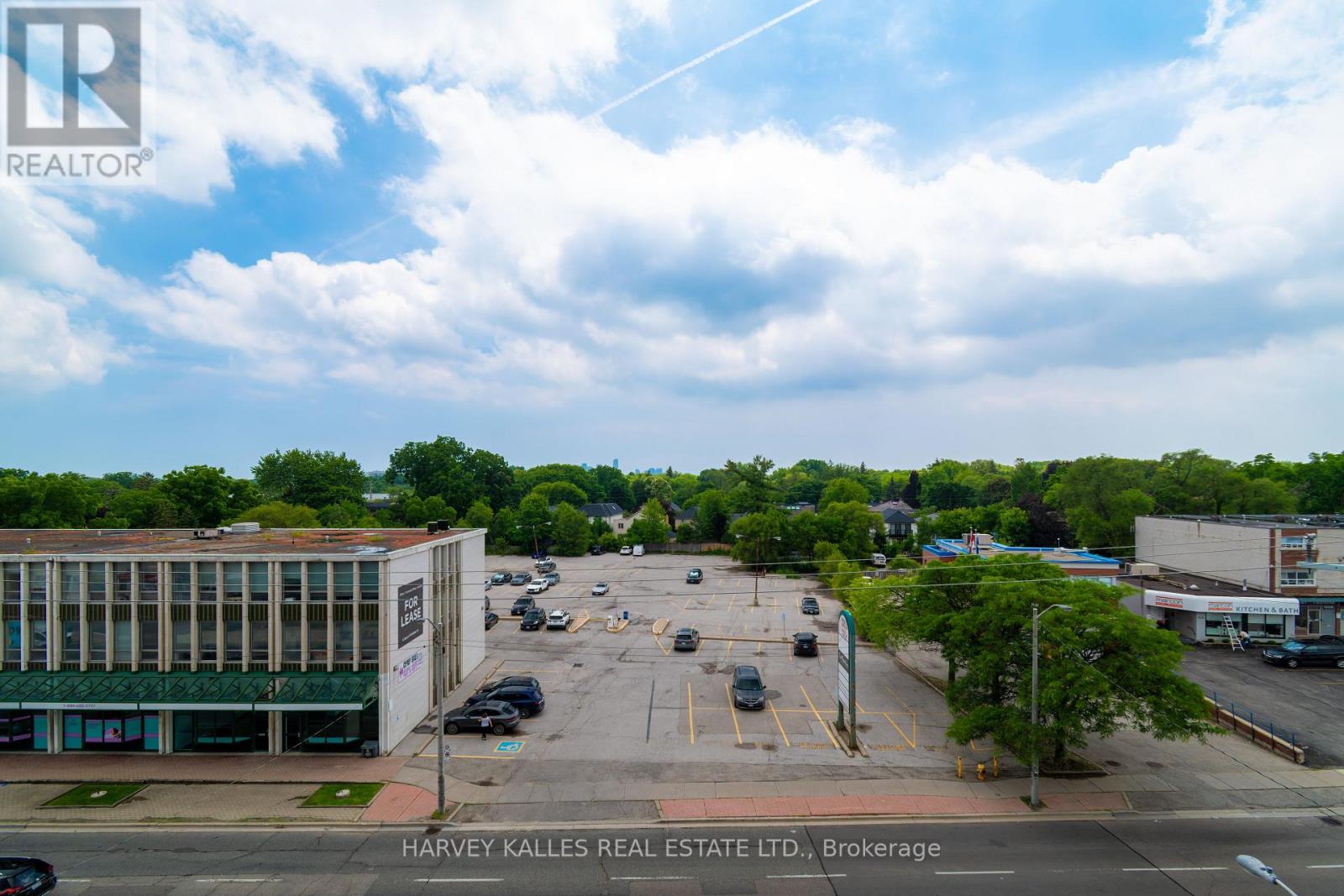 #412 4208 DUNDAS STREET W - 21