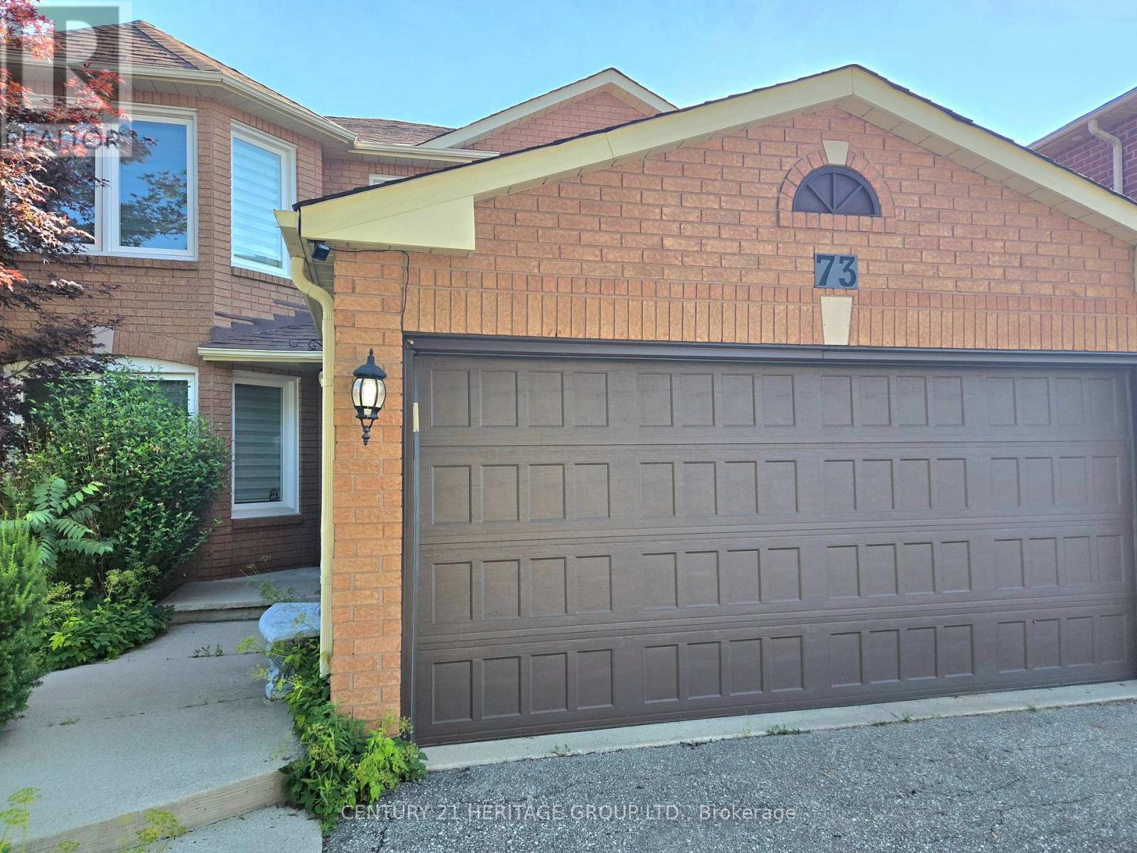 73 HUTTON CRESCENT - 1