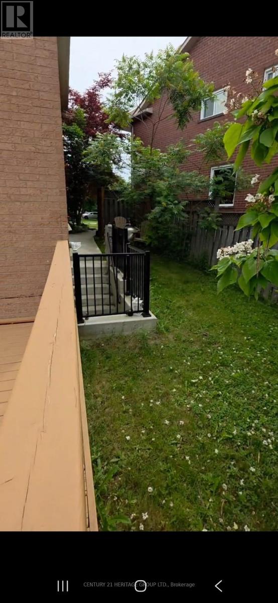 73 HUTTON CRESCENT - 24