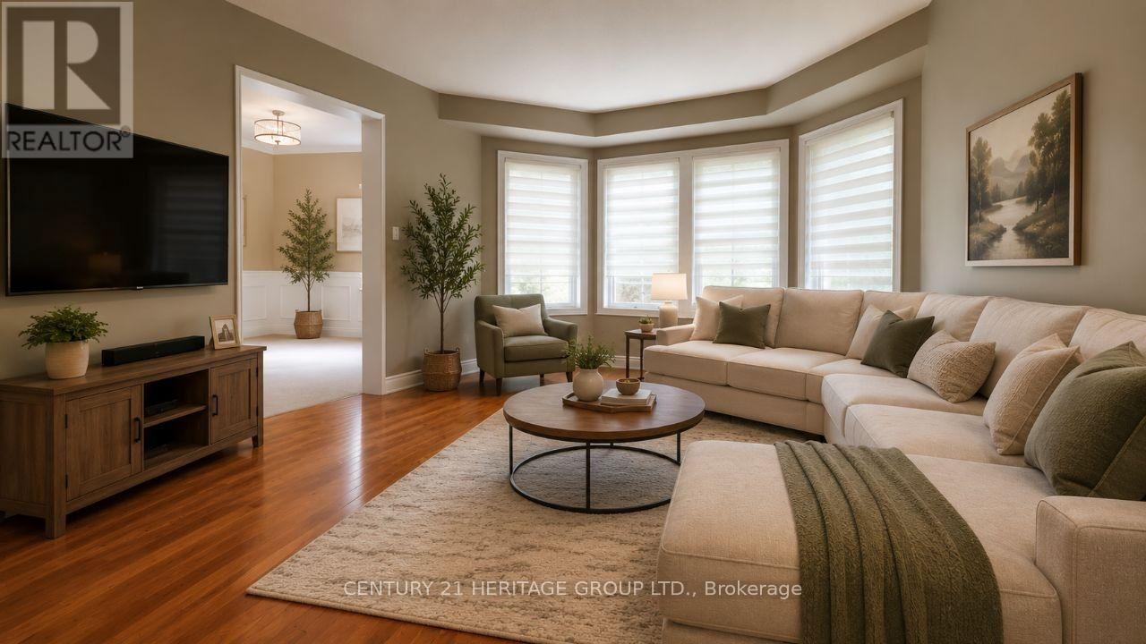 73 HUTTON CRESCENT - 3