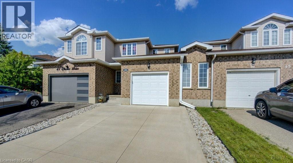 43 CHESTER Drive — photo 3